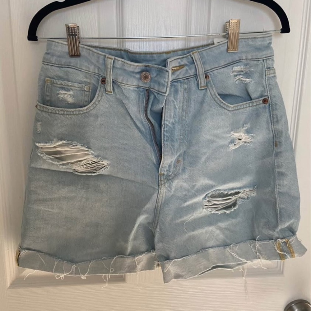 H&M Distressed Denim Shorts size 6